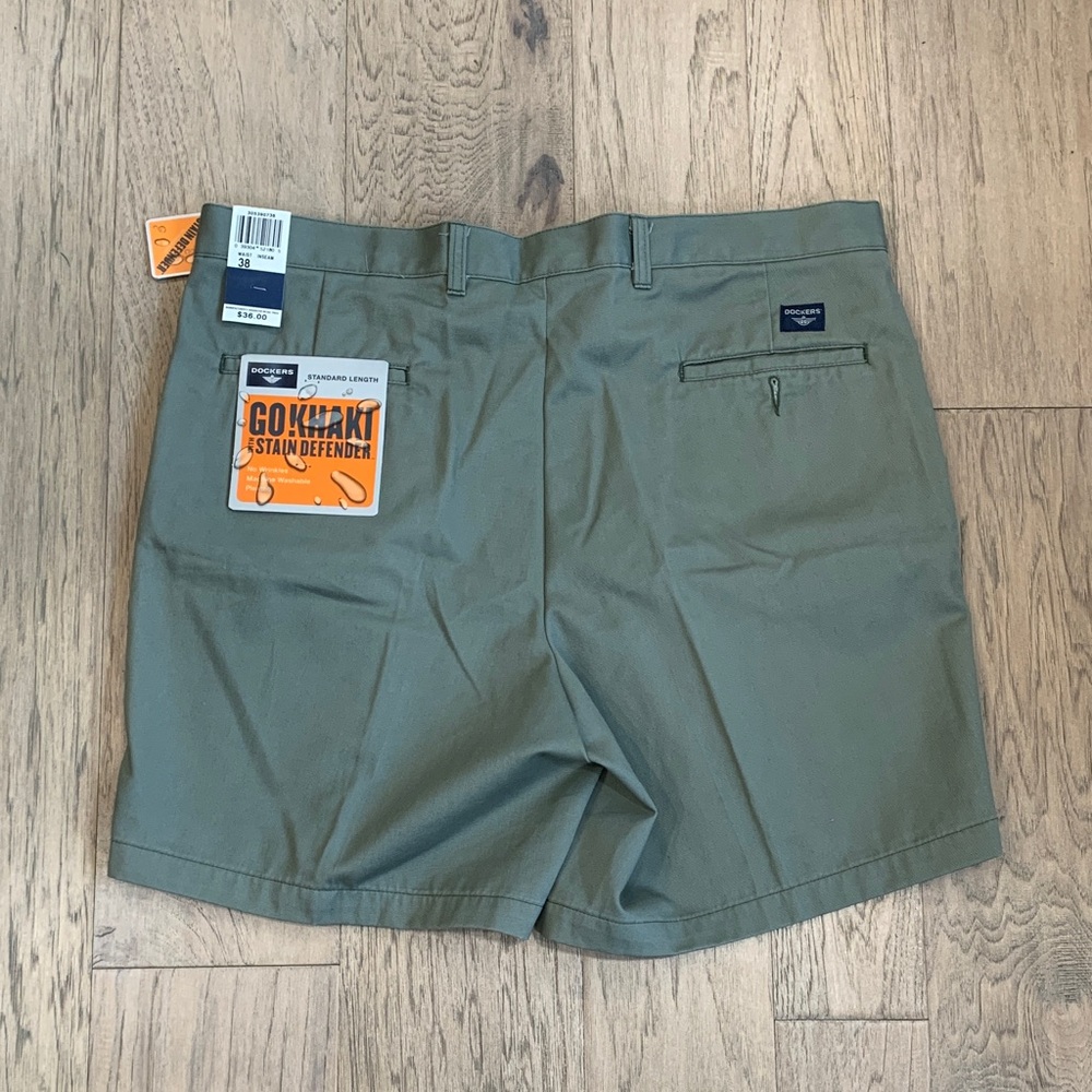 NWT Dockers Men's Olive Flat-Front Casual Shorts Size 38x6 - Picture 5 of 8